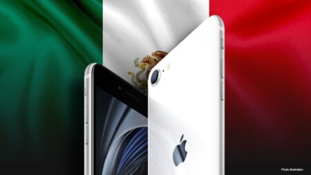 c65fb16a Foxconn Apple Mexico istock 2