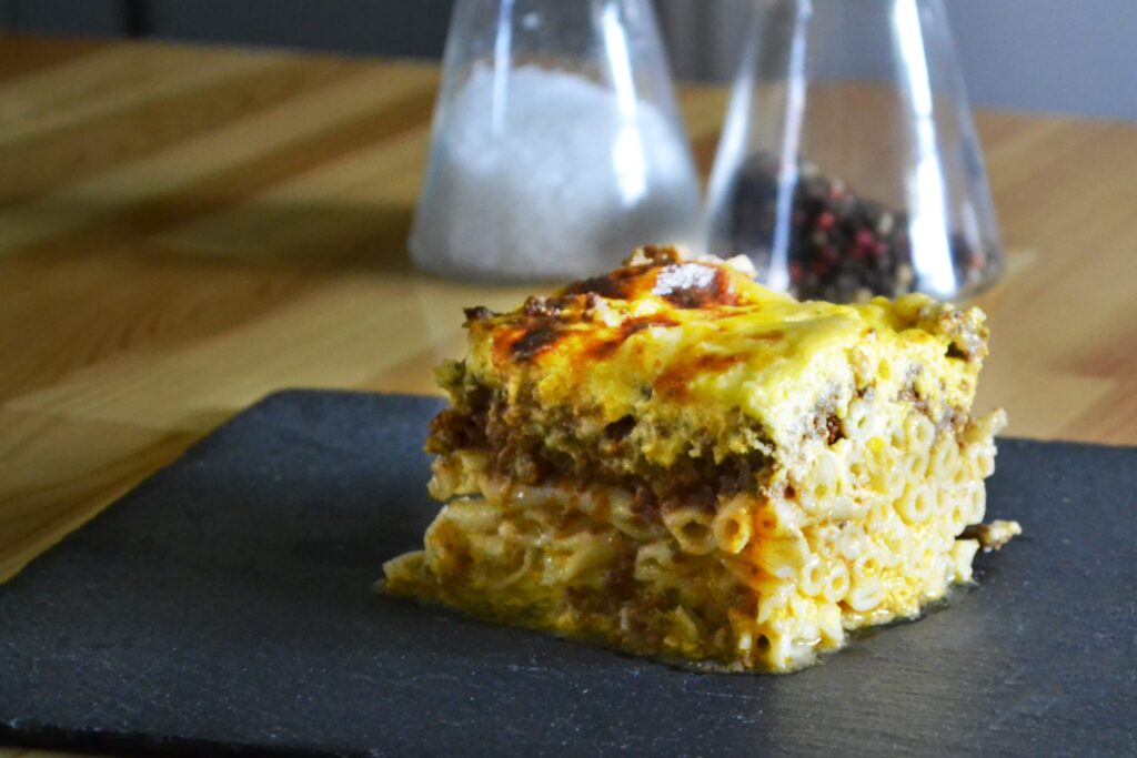 Cum se prepară lasagna grecească sau Pastitsio