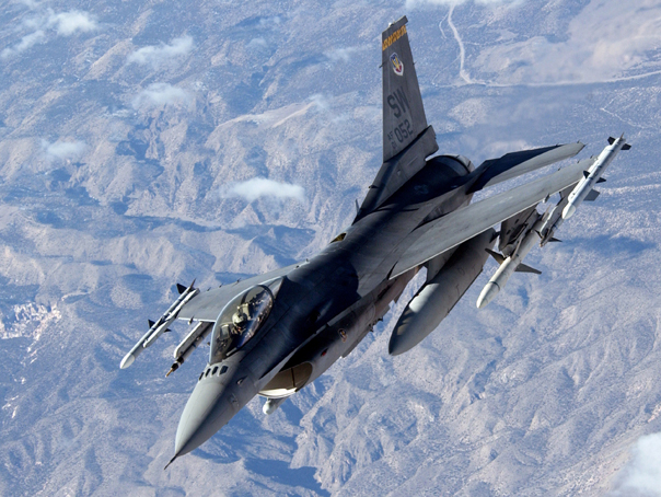 avion f 16