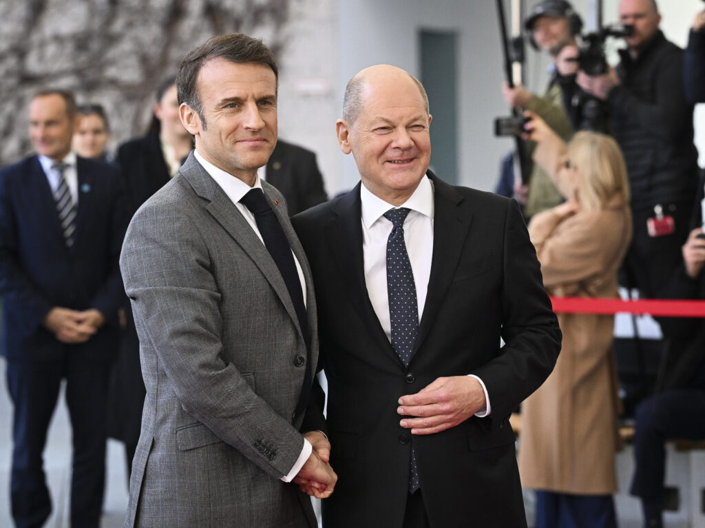 Macron ajunge în Germania în prima vizită de stat prezidenţială franceză din ultimii 24 de ani