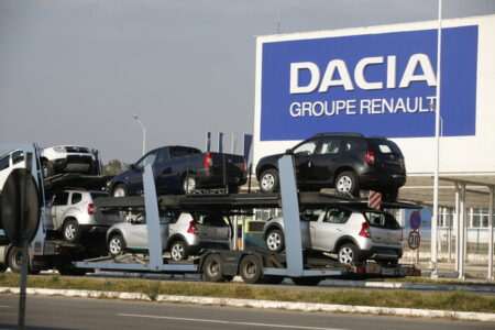 Automobile Dacia, afaceri de peste 5,2 miliarde de euro în 2023. S-a menţinut profitul, dar a scăzut numărul angajaţilor