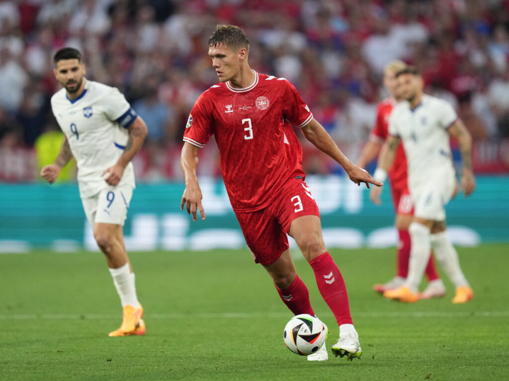 Danemarca ajunge în optimile de finală unde va întâni Germania. Serbia părăseşte Euro 2024